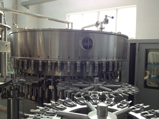 Rotary PET Bottle Carbonated Beverage Filling Machine , 21000 BPH