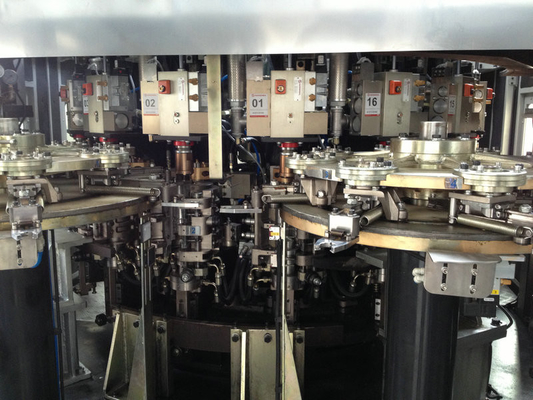 Rotary PET Bottle Carbonated Beverage Filling Machine , 21000 BPH