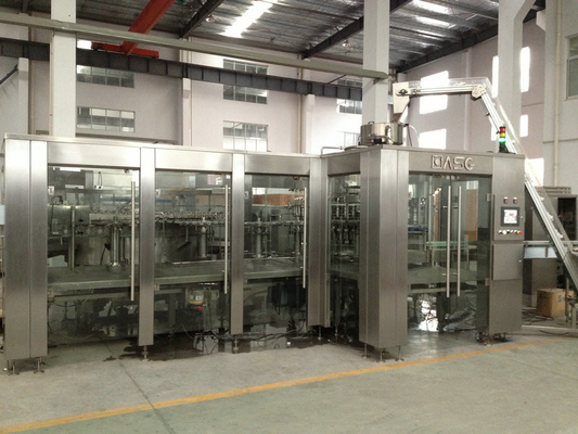 Juice / Ice Tea Hot Filling Machine , 18000BPH Mineral Water Production Line