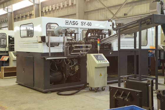 CSD PET Bottle Blow Molding Machine With 3600-4000BPH , 4 Cavities