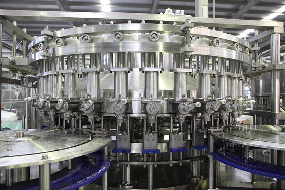 PET Bottles 18000BPH Volumetric Liquid Filling Machine For Pulp / Fibers Juice